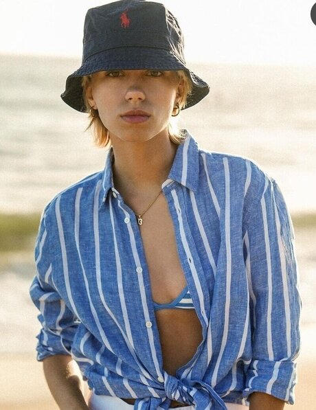 Lisa und Lena nudes actress gallery