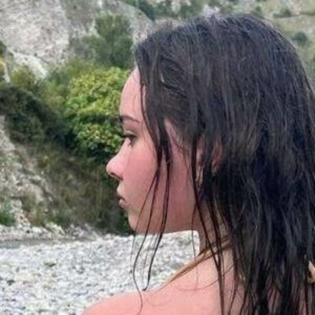 Enina24 model xxx photo