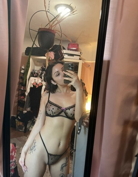 Madeline Goldstien pornstar naked pics