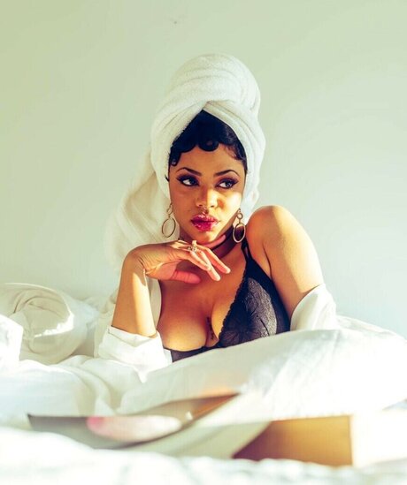 iamsunnie hd pornstar pics