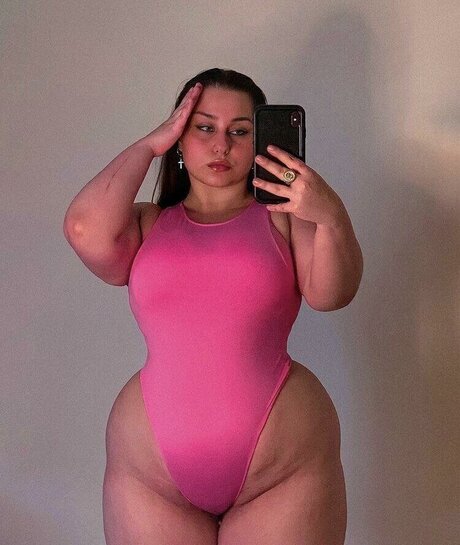 isurfavpisces model high quality pic