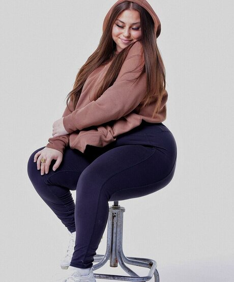 isurfavpisces high quality model pictures