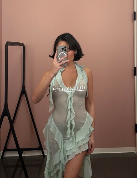 Janet Yuan model pornographic picture