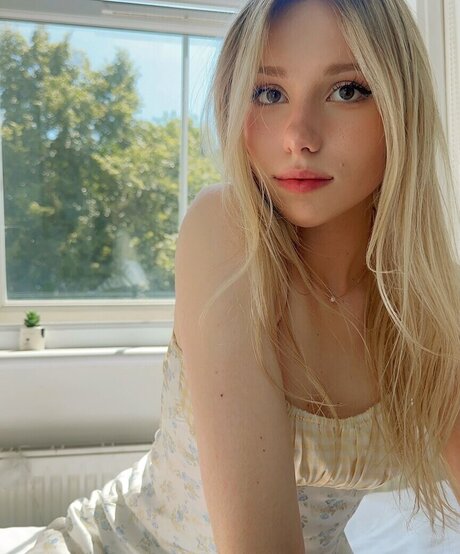 famous nude onlyfans free nude photos