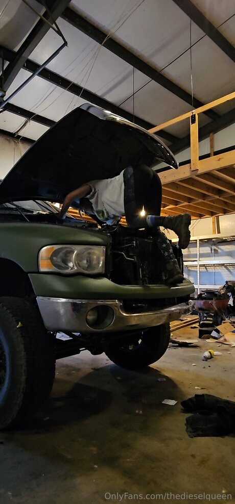 TheDieselQueen star adult photos