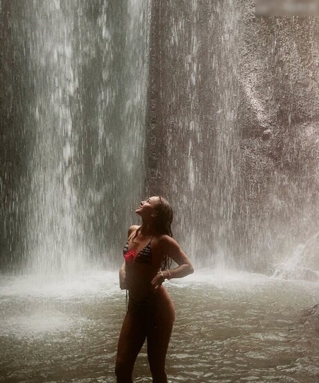 beach blowjob onlyfans nudes image