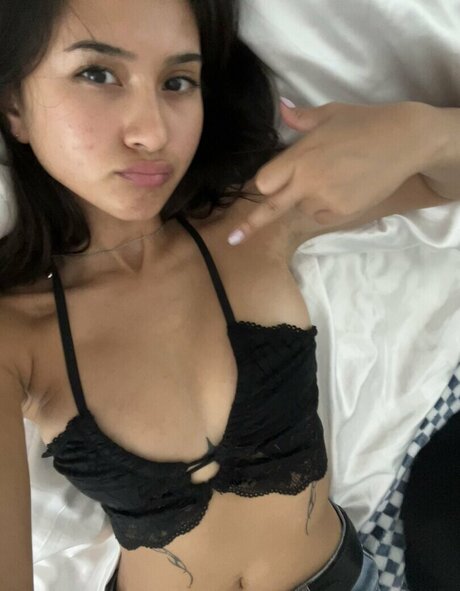 maneaterjade pretty pornstar gallery