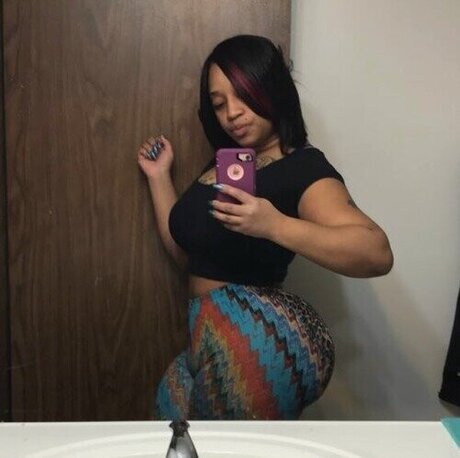 Juicy The Body hot actress picture