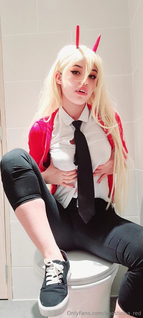 Agostinha Red erotic actress pics