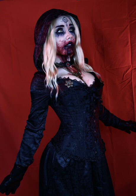 Swaggycucumber sexy model img