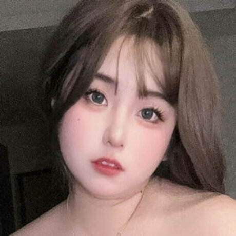 XiaoYuZhangGui beautiful model images