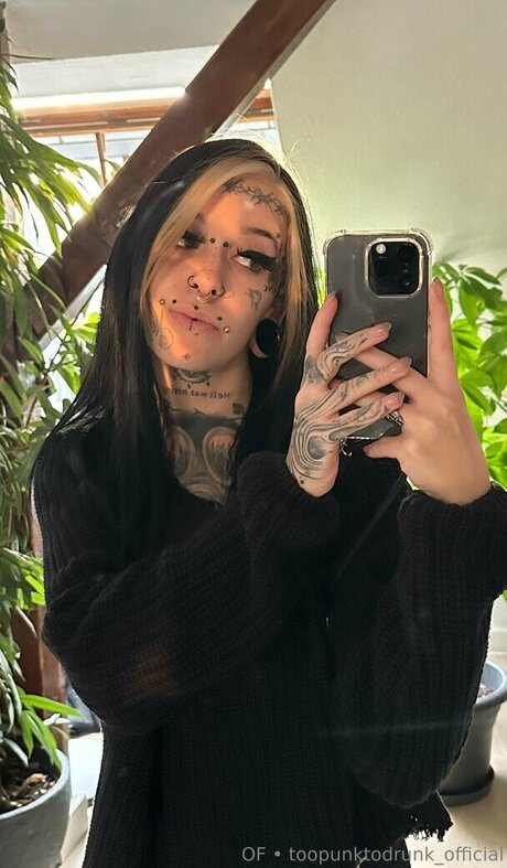 st hell nudes model photos