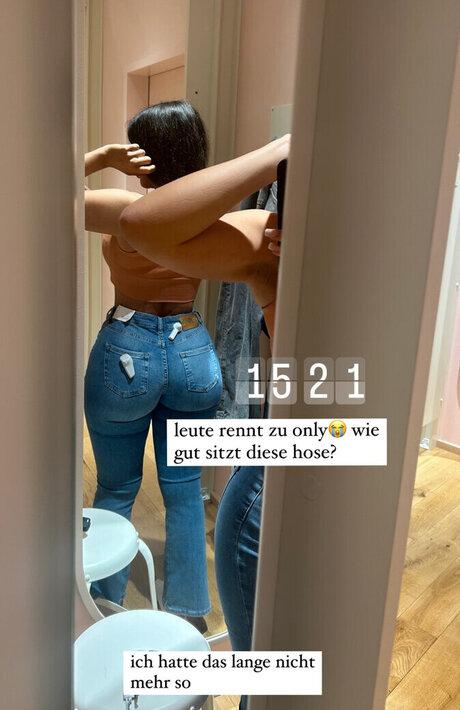 Lya Aylin model perfect img