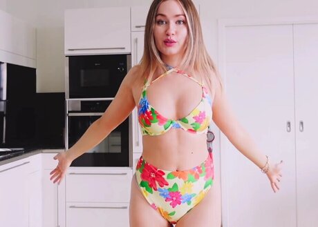 tattooed shemale onlyfans hot xxx picture