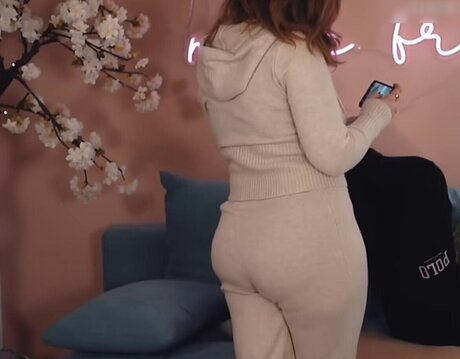 Sonny Loops pretty pornstar galleries