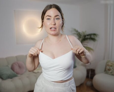 Sonny Loops star pornographic pics