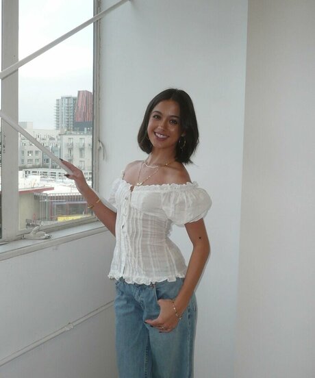 Lauren Avelina pornstar free pictures