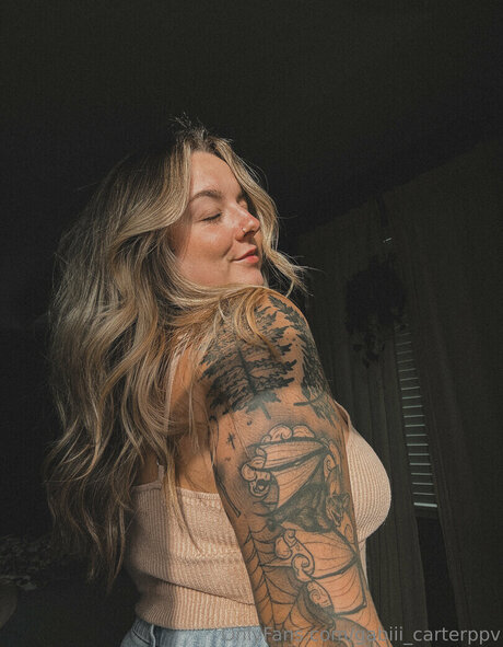 goldenhourgal pornstar adult pics