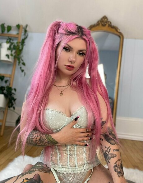 lunarxxprincess model nudes gallery