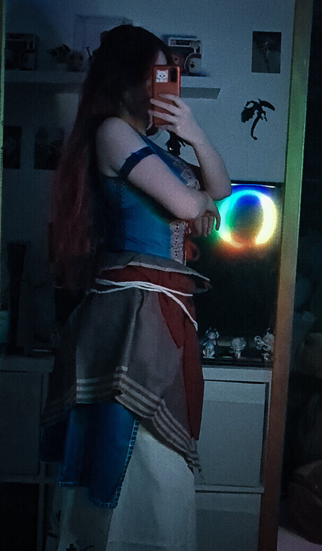 Finnya perfect actress picture