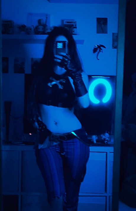 Finnya high quality actress picture