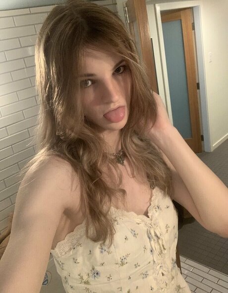 Crowbar Enjoyer top actress image