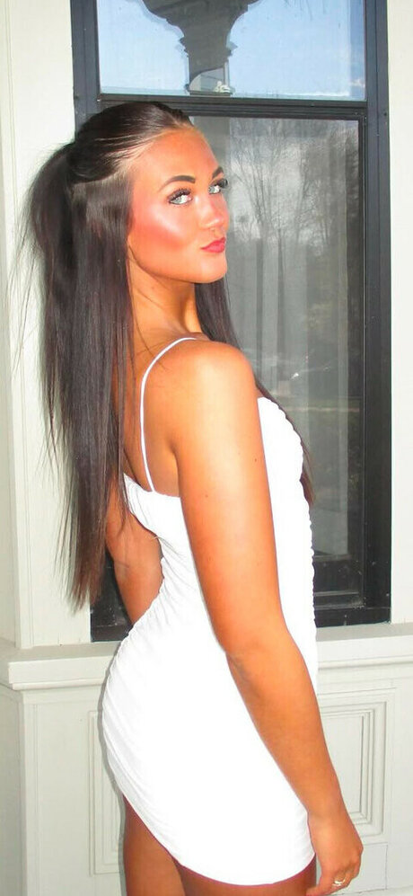 Lexi Mercile model best photos