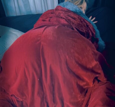 Ambien423 model nude image