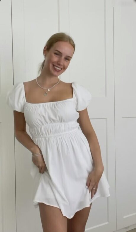 Nadine von relaxASMR nudes pornstar img