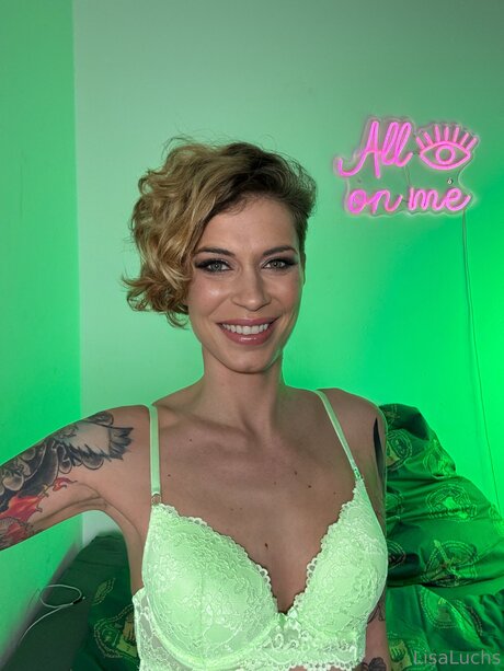 Lisa Luchs art star photos