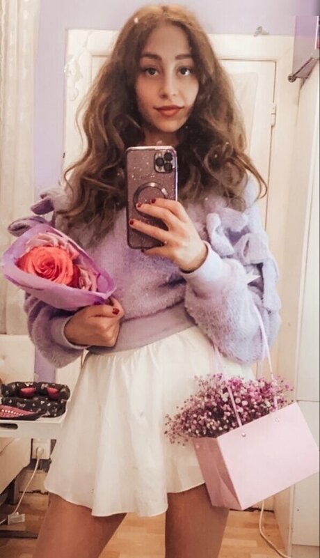 skinny babe onlyfans pretty picture