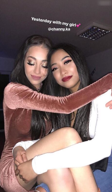 Amira Wirth nude star archive