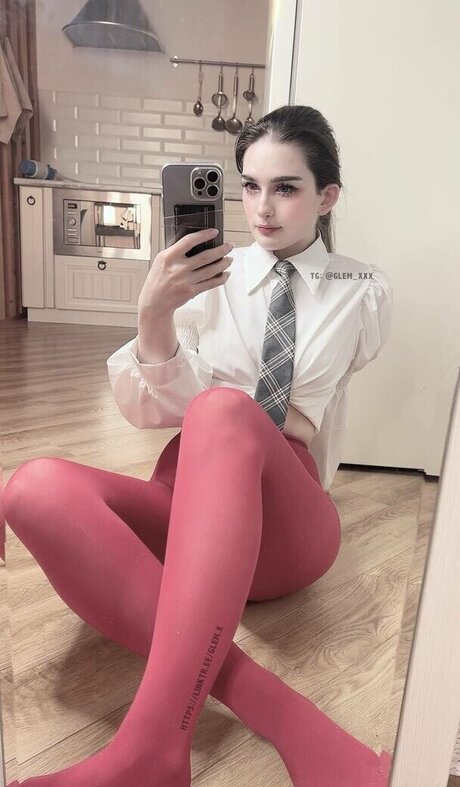 glemfeetx model xxx pictures