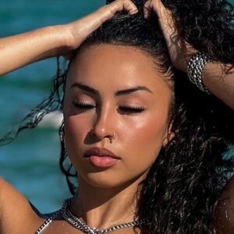 Korina Maiyaa exclusive star images