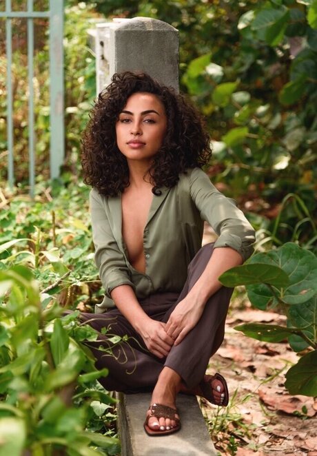 Korina Maiyaa model free photo