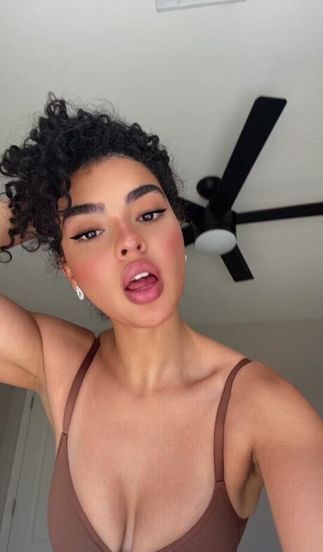 Chanel Watkins hd model pictures