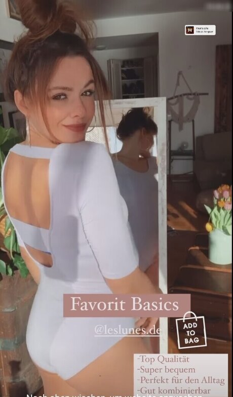 mirror selfie onlyfans perfect photos