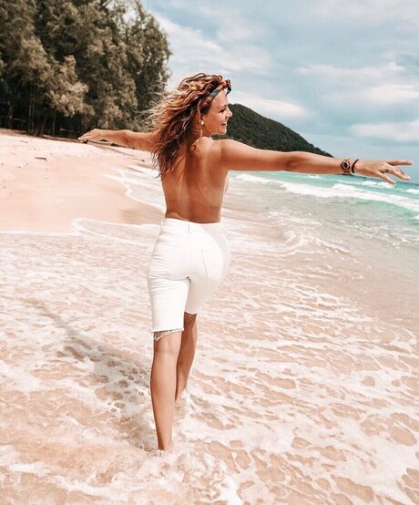 Yvonne Pferrer model high quality picture