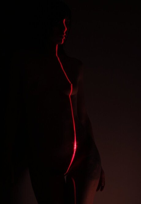 Opiette sexy actress photo