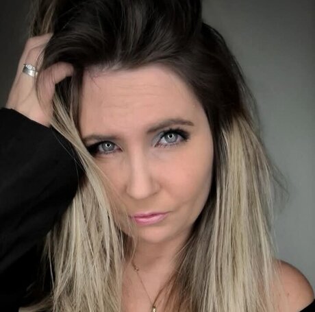 gym onlyfans pretty picture