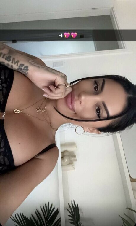 Breezy Foxx pornographic model gallery