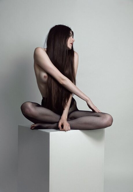 Klaudia Giez hd model image