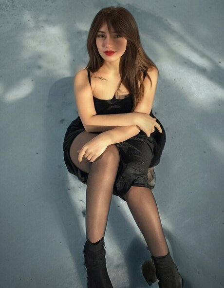 Trithequeen star pretty picture