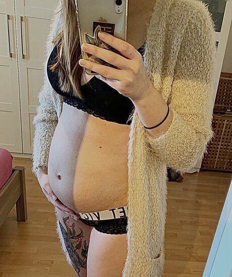 Jovlekaline pornstar naked images