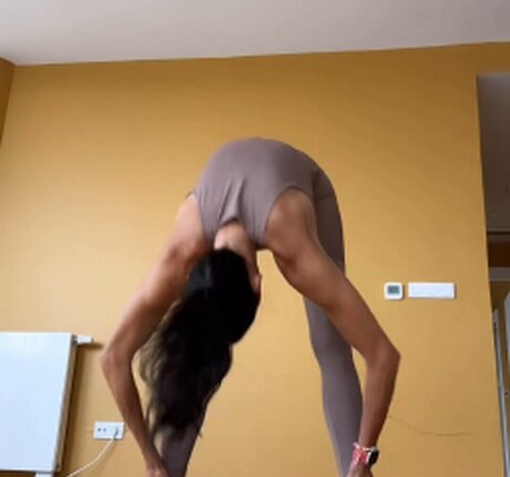 Sheilla Castro perfect model photo