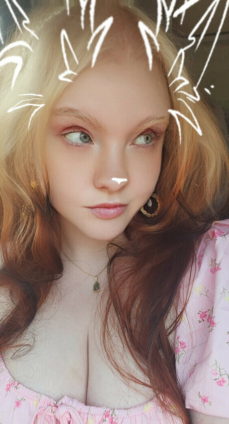 Elizabethdangerx model nude photo