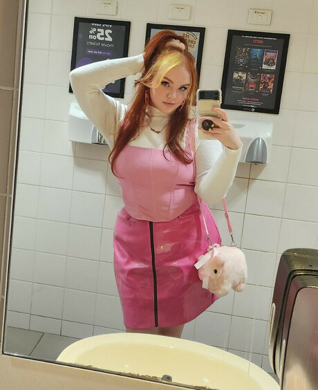 skinny babe onlyfans free sex gallery