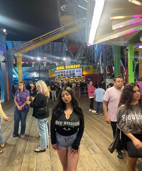 ashleyarambulaa sexy pornstar galleries