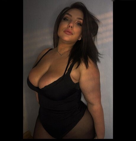 Lara Marie v__ sex actress picture