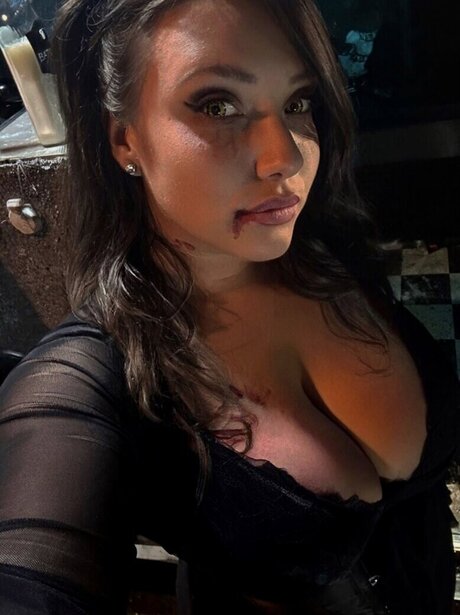 Lara Marie v__ free model pics